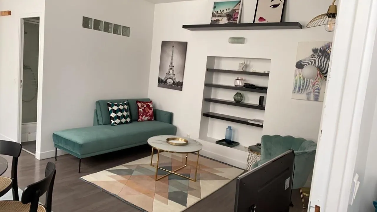 Temple Apartments Paris Fransa