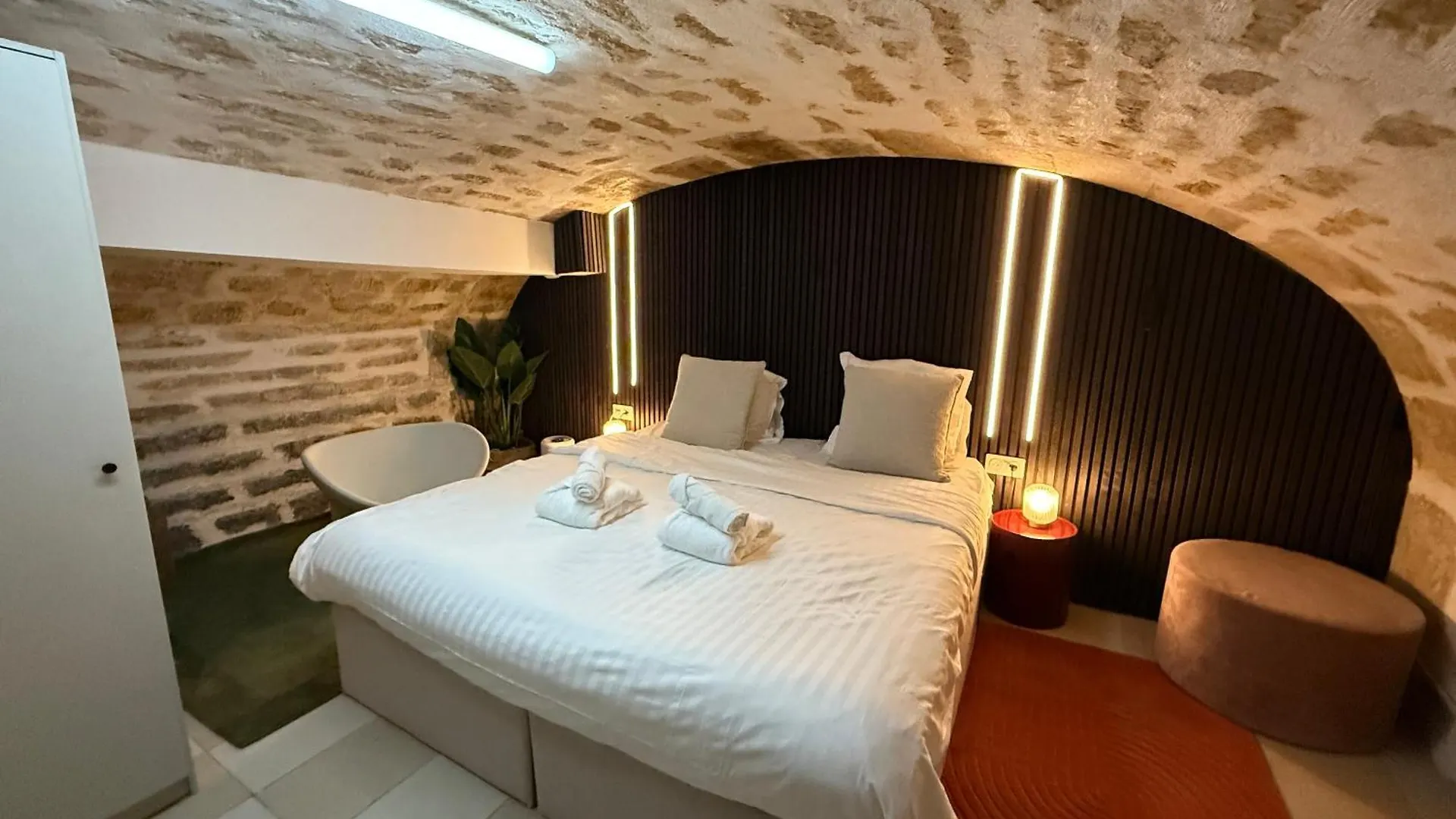 Temple Apartments Paris
